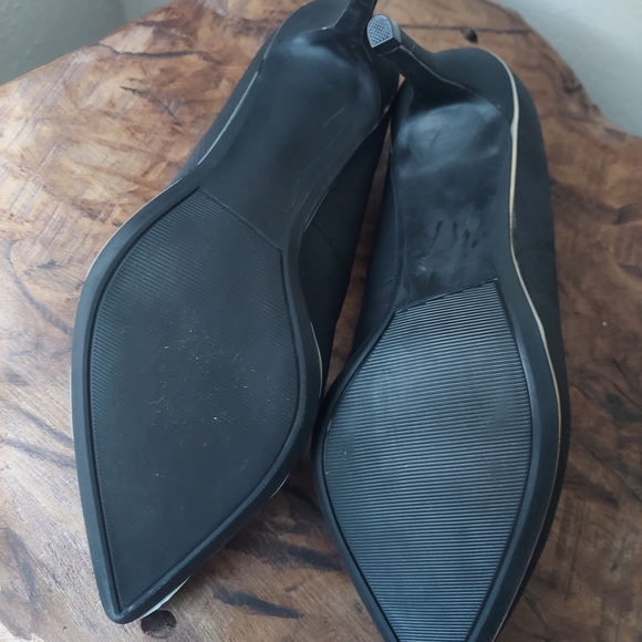 Black Snakeskin Heels - Picture 7 of 9